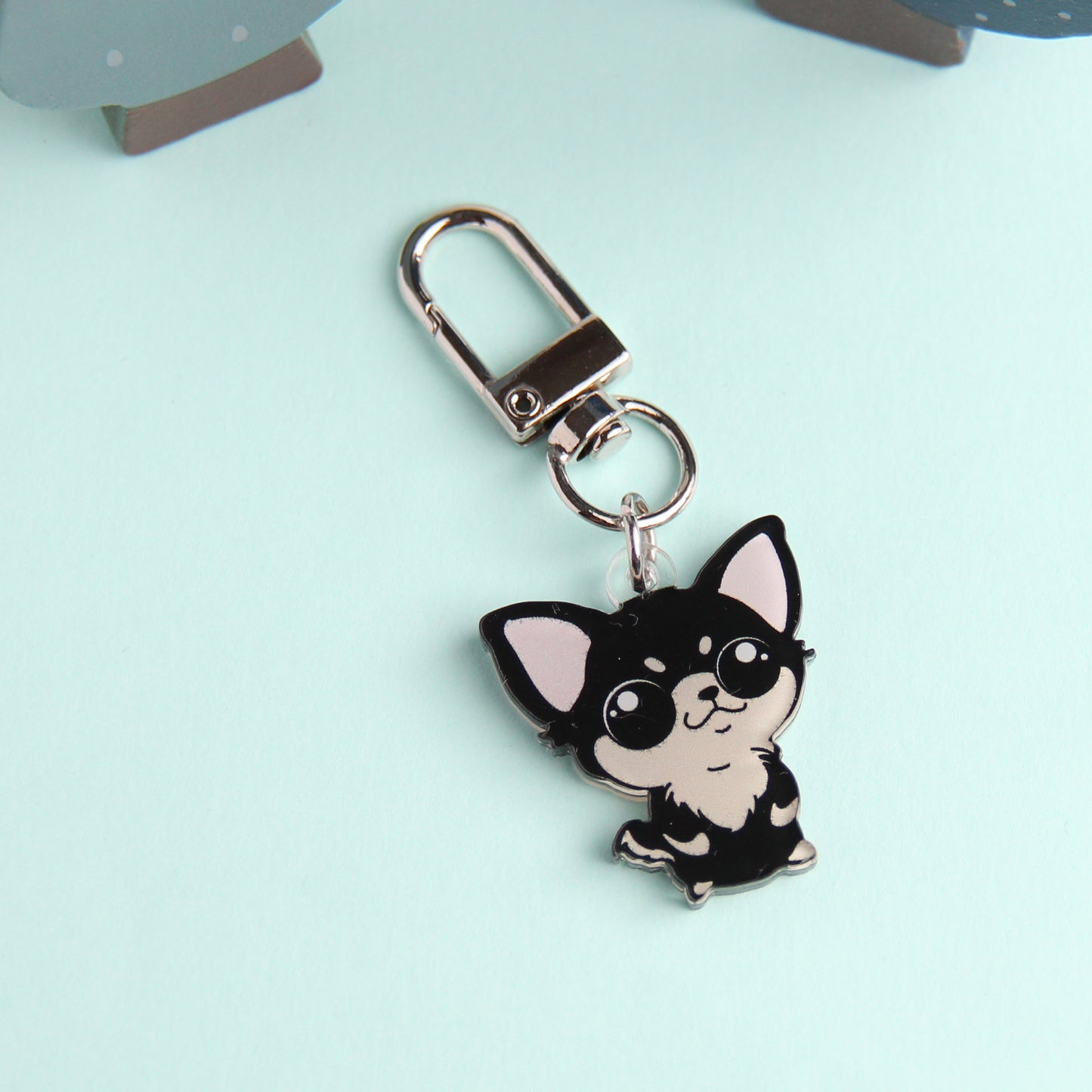 3cm Mini Chihuahua Acrylic Keychain - Cute Dog Breed Collectible - Pawsome Island